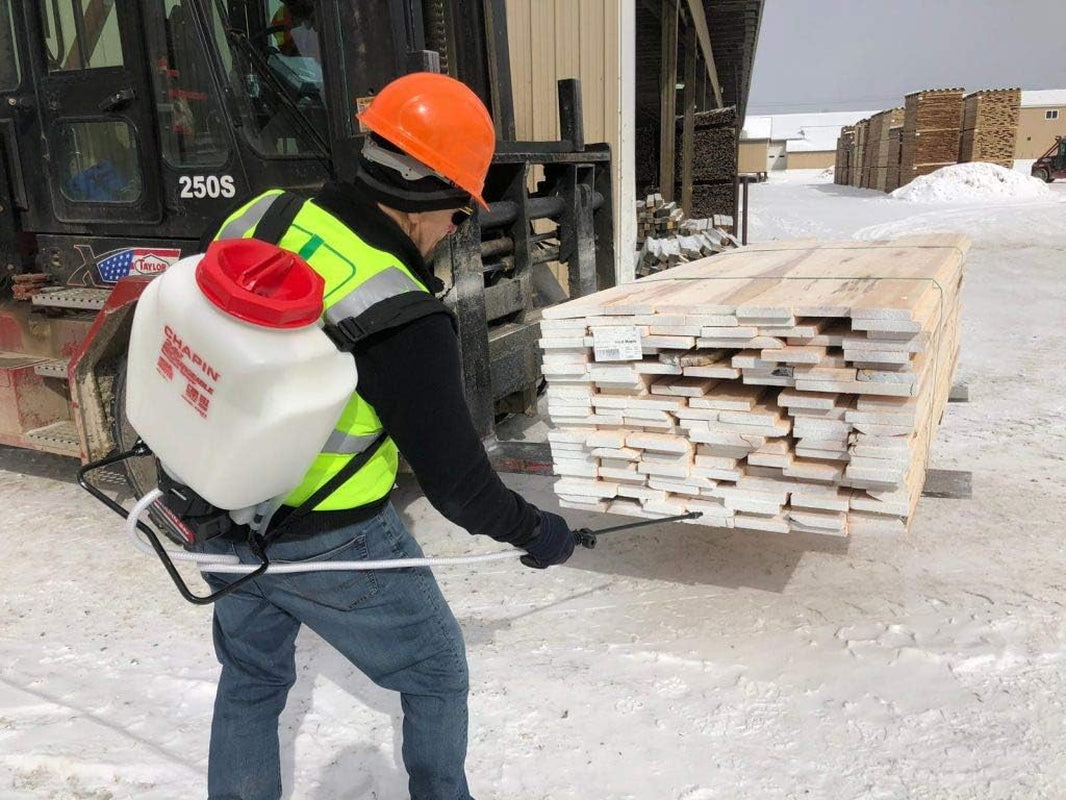 Classic Log & Lumber End Sealer - Water Based Wax Emulsion, Prevents up to 90% of End Checking on Cut Ends of Hardwood & Softwood … (1 Gallon)